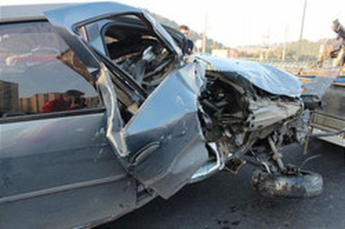 ۶ مصدوم در تصادف دو خودرو در اصفهان