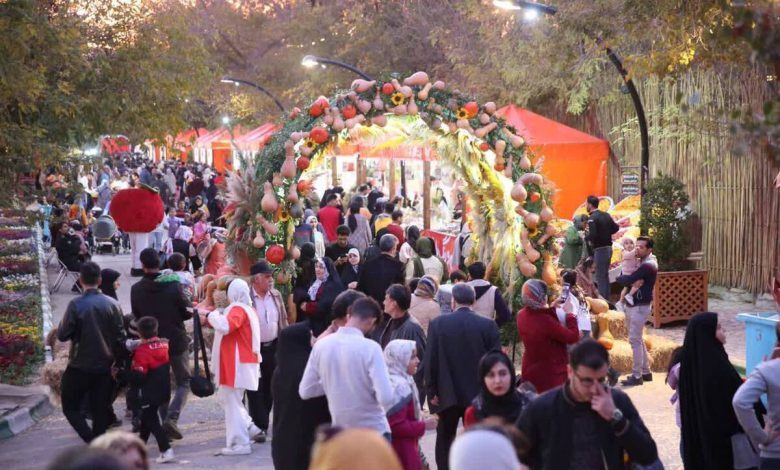 استقبال ۱۱۰ هزار نفری مردم مشهد از رویداد «طعم و رنگ پاییز»