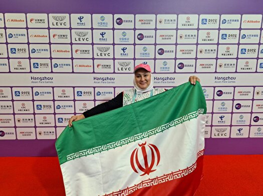 فائزه دیبایی به مدال نقره پرتاب دیسک دست یافت
