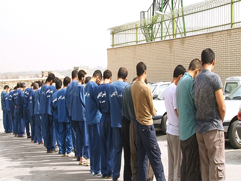 دستگیری ۴۱۵متهم متواری در اصفهان