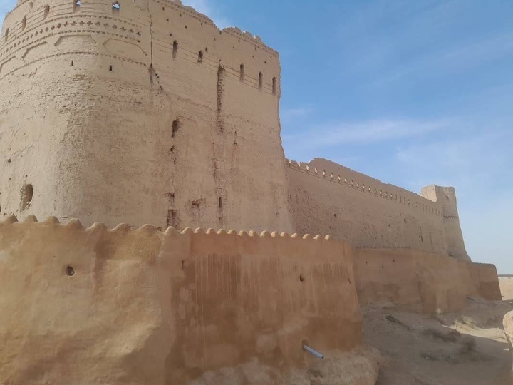 پایان مرمت و احیای حصار بیرونی قلعه تاریخی خویدک