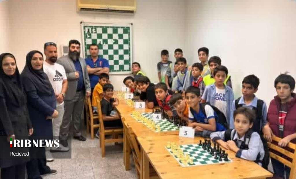 مسابقات شطرنج دانش آموزی پسران و دختران کیش