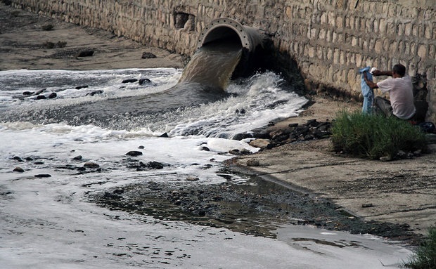 مسدودشدن ۶ نقطه ورود فاضلاب به رودخانه کارون در اهواز