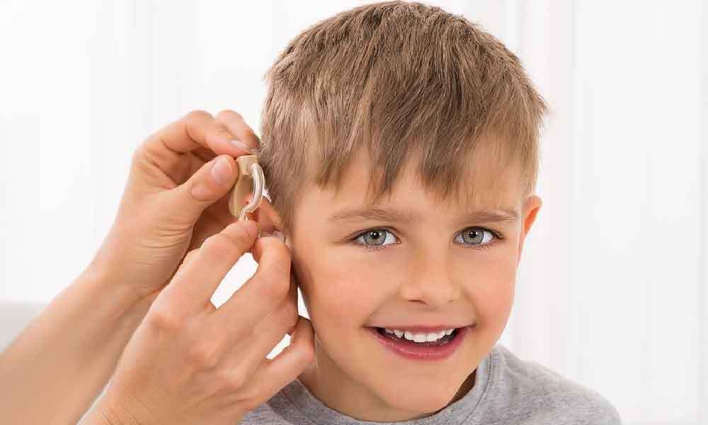 ۲ درصد دانش آموزان دچار اختلالات شنوایی هستند