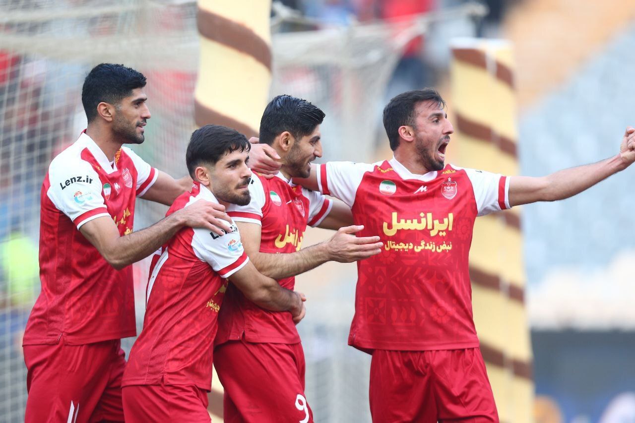 هفته دوازدهم لیگ برتر فوتبال ایران؛ عبور پرسپولیس از سد هوادار