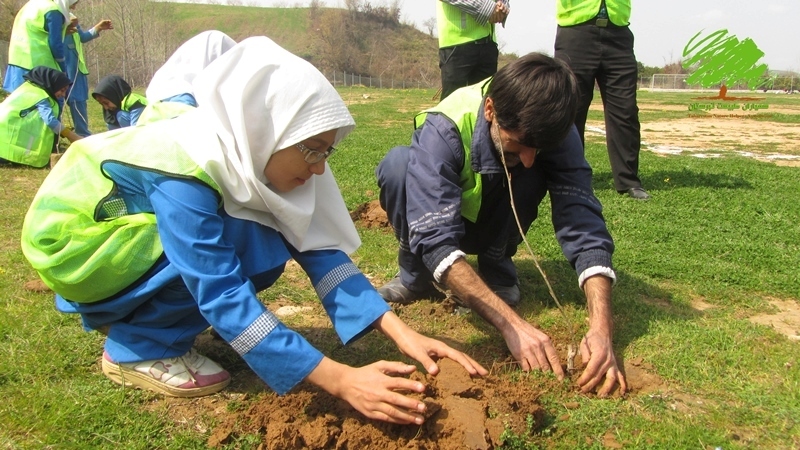 دانش آموزان حافظان منابع طبیعی