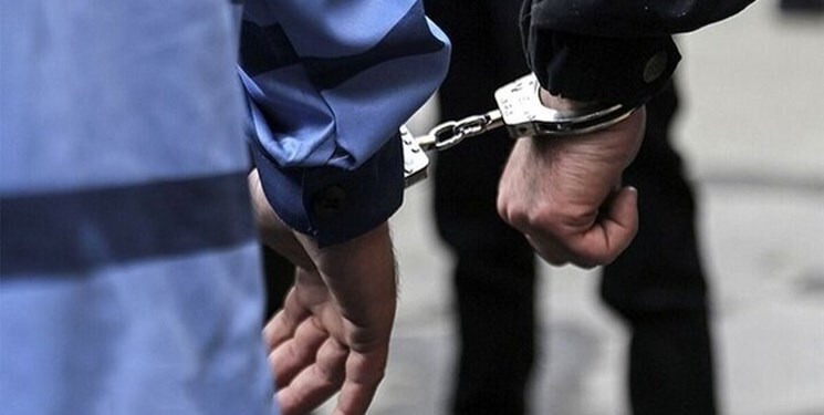 دستبند پلیس بافق بر دستان هشت سارق حرفه‌ای