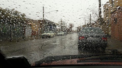 بارش برف و باران در غرب استان