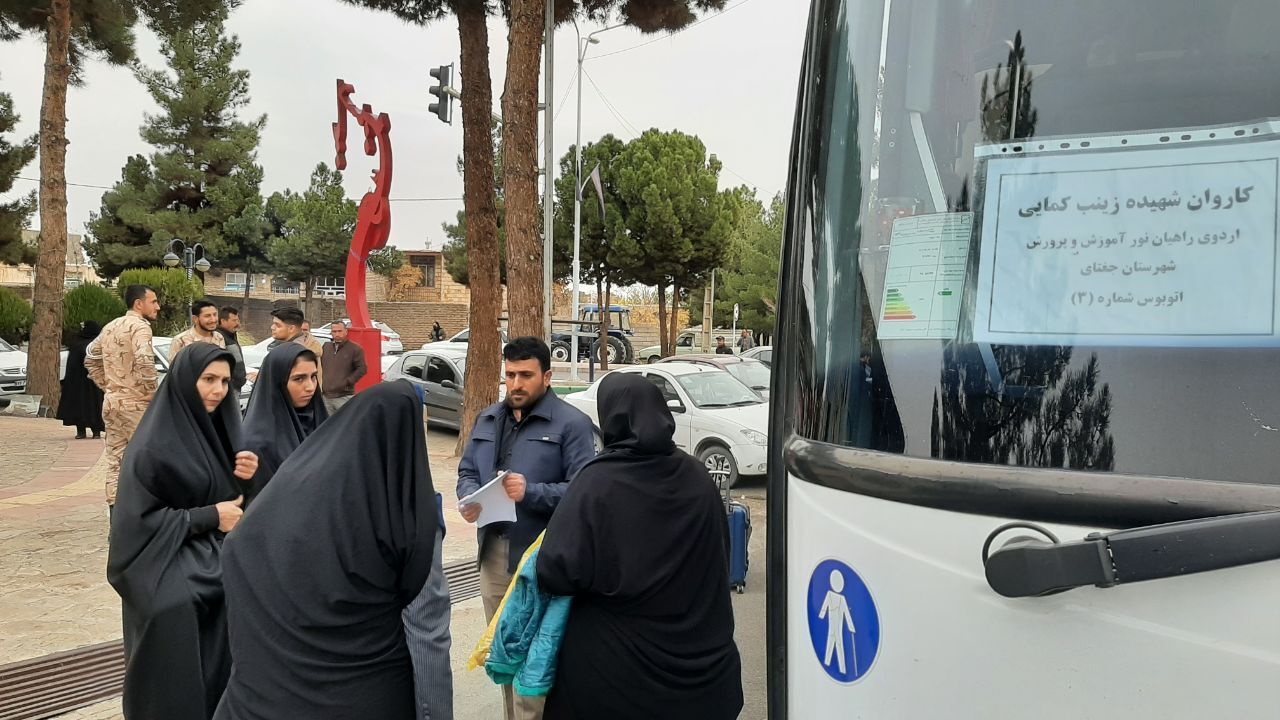 اعزام ۲۰۰ دانش آموز دختر از جغتای به اردوی راهیان نور