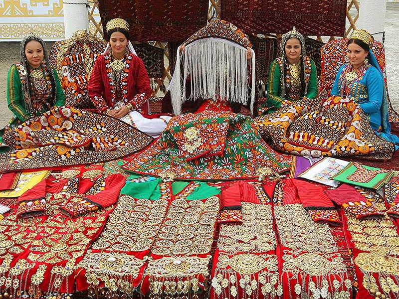 حضور فرهنگی ایران در نمایشگاه مشترک صنایع دستی ترکمنستان