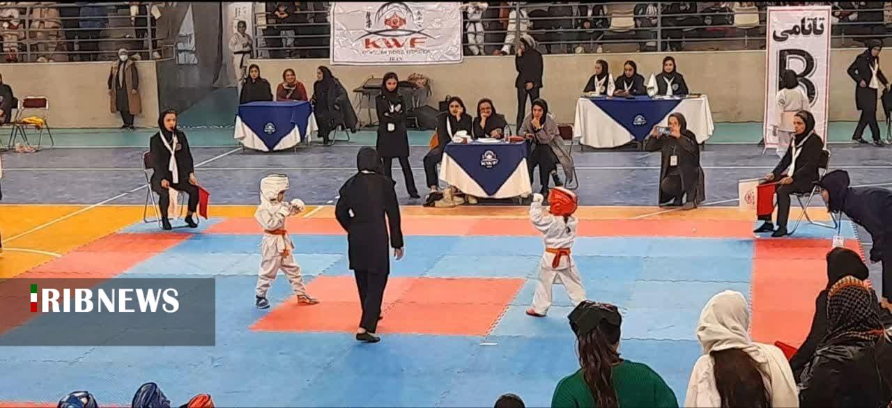 درخشش کاراته کا‌های لرستان در مسابقات قهرمان کشوری
