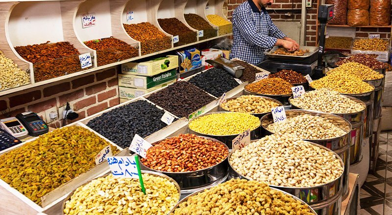مهر و موم مغازه آجیل فروشی در یاسوج به دلیل گرانفروشی