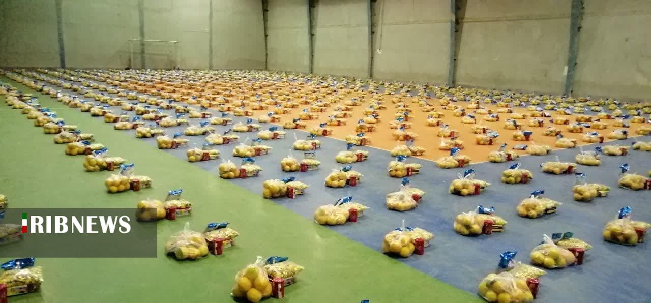 توزیع بیش از هزار بسته یلدایی در سردشت