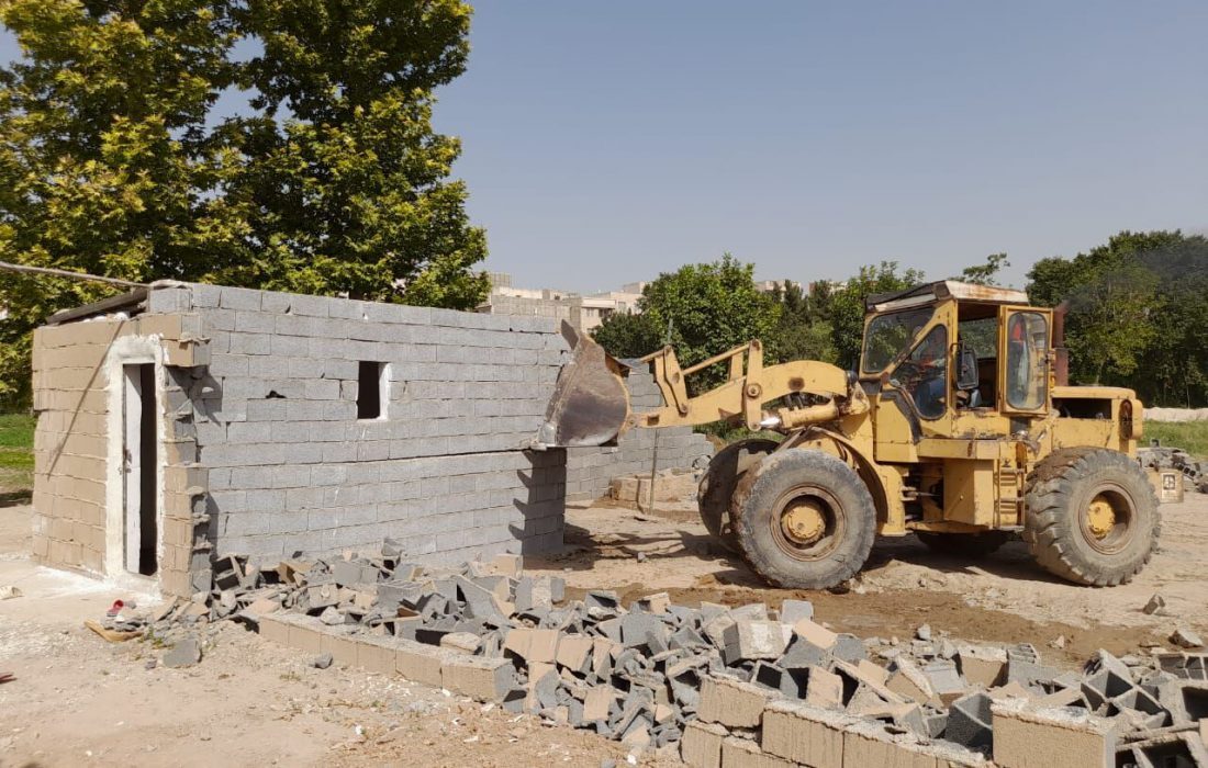 تخریب ۸ ساخت و ساز غیرمجاز در اسدآباد و نهاوند