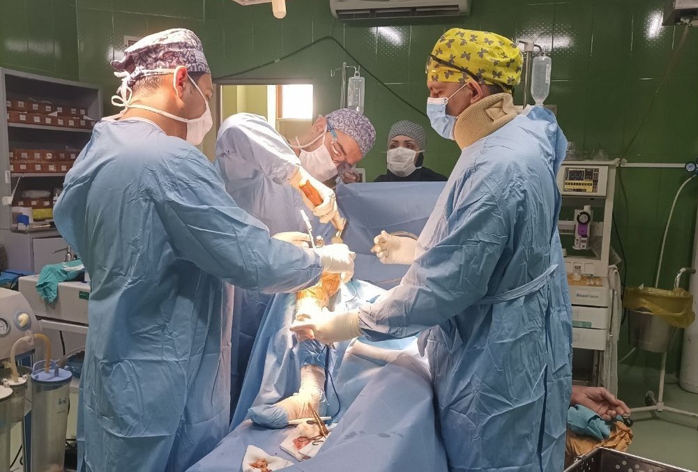 انجام موفقیت آمیز عمل جراحی تعویض مفصل زانو درگز