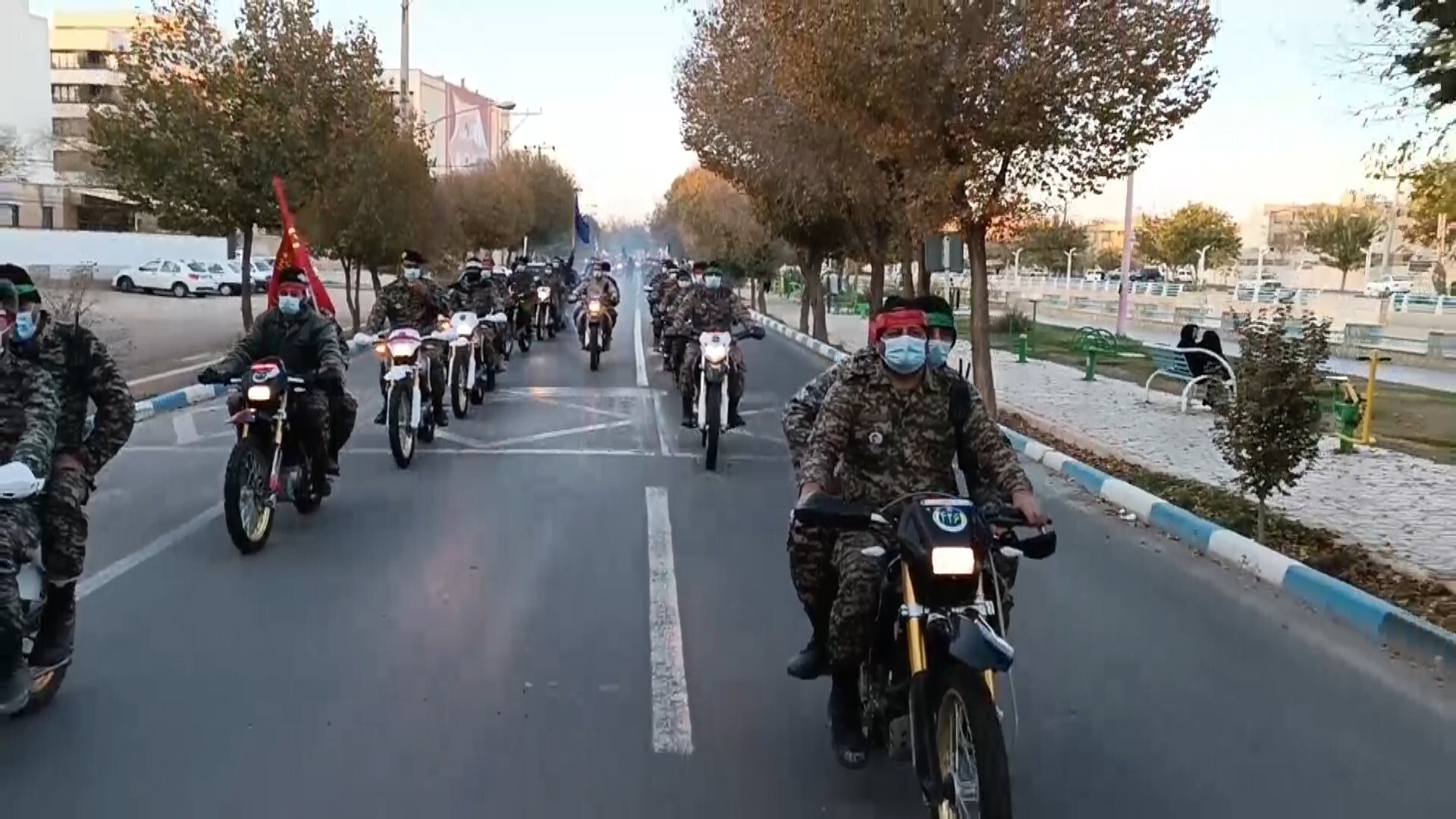 رزمایش موتورسواران بسیجی در شاهین شهر