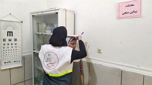 خدمت رسانی جهادگران کانون بسیج جامعه پزشکی بیمارستان حضرت زینب (س) به محرومان