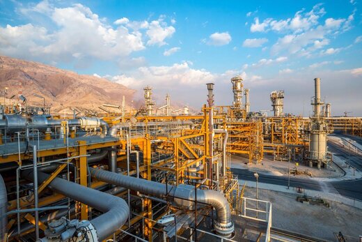 اجرای طرح توسعه ۱۶ مخزن نفت و گاز جنوب ایران