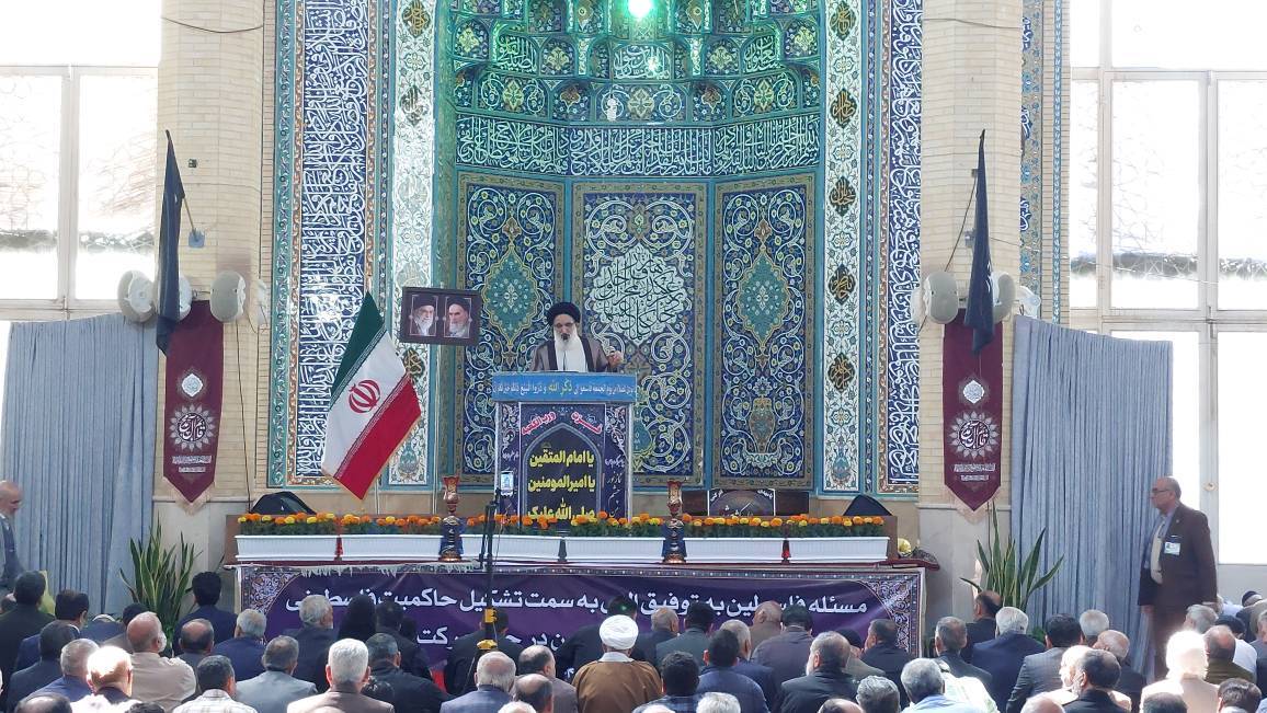 انقلاب اسلامی ایران آغاز حرکت جهان به سوی ظهور حجت است
