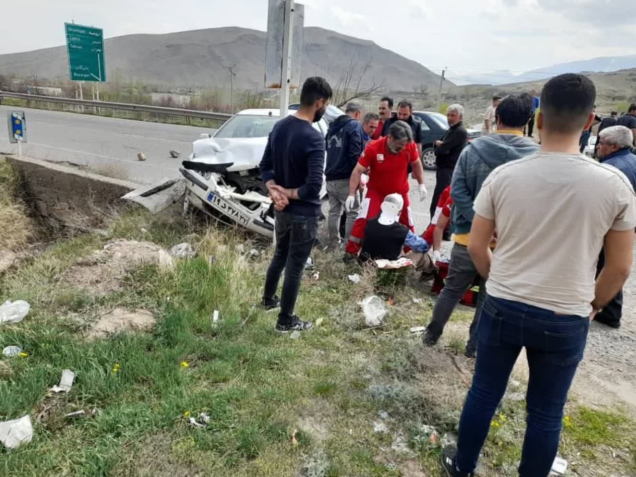 تصادف سمند و پژو در محور ماکو _ خوی ۴ مصدوم برجای گذاشت 