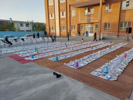 برپایی ضیافت افطاری سوادآموزان و آموزش دهندگان در مشهد