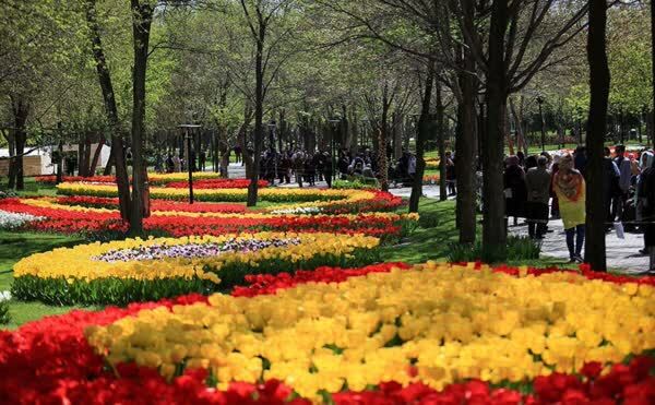 رایگان بودن بازدید از باغ گل‌های مشهد تا عید سعید فطر