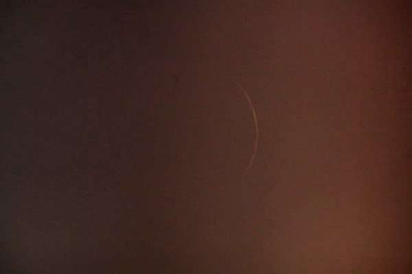 تصویری از رویت هلال ماه در مشهد