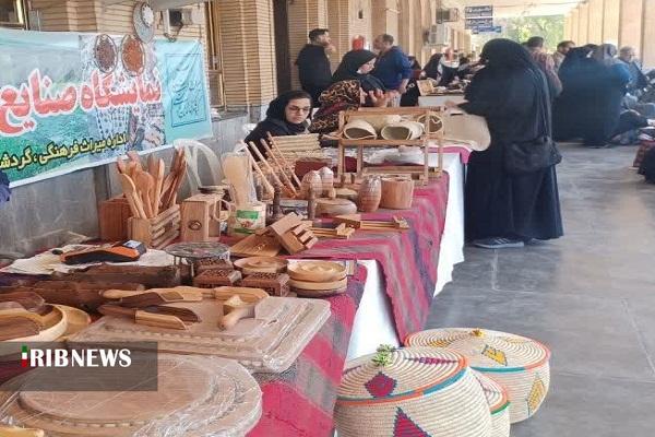 برپایی بازارچه نوروزی صنایع دستی در ایستگاه راه آهن اندیمشک