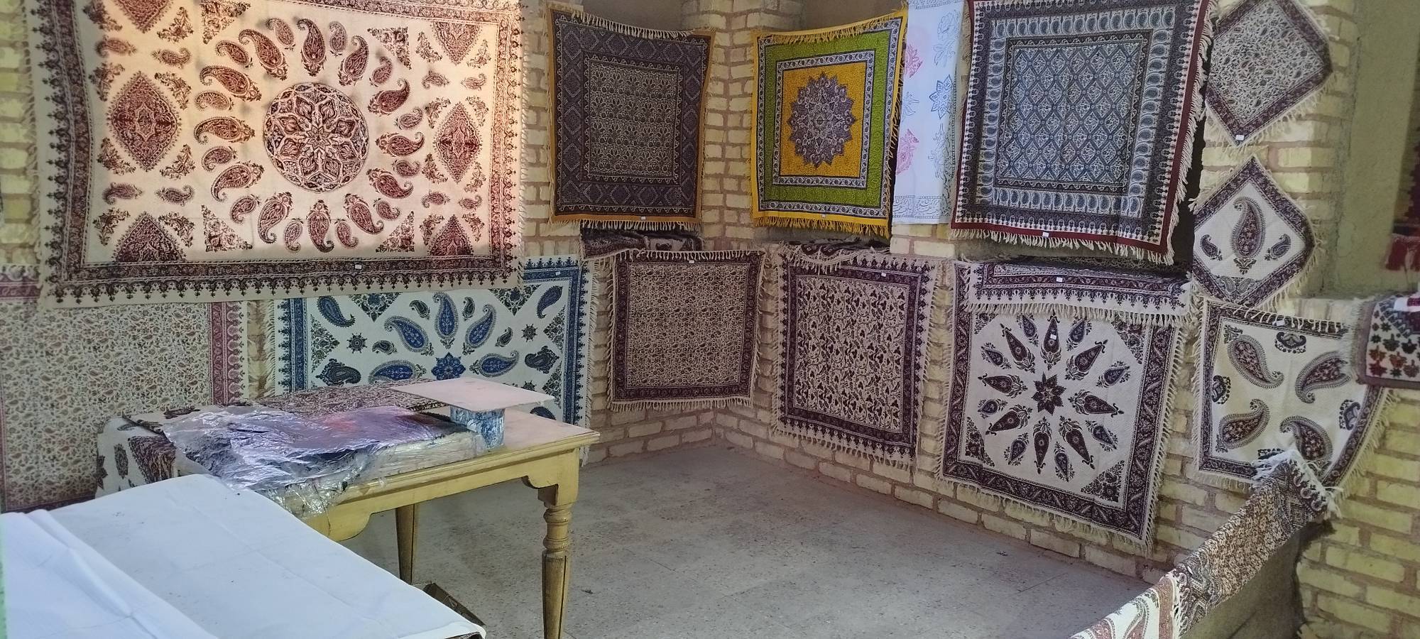 بر پایی نمایشگاه صنایع دستی در ایزدخواست