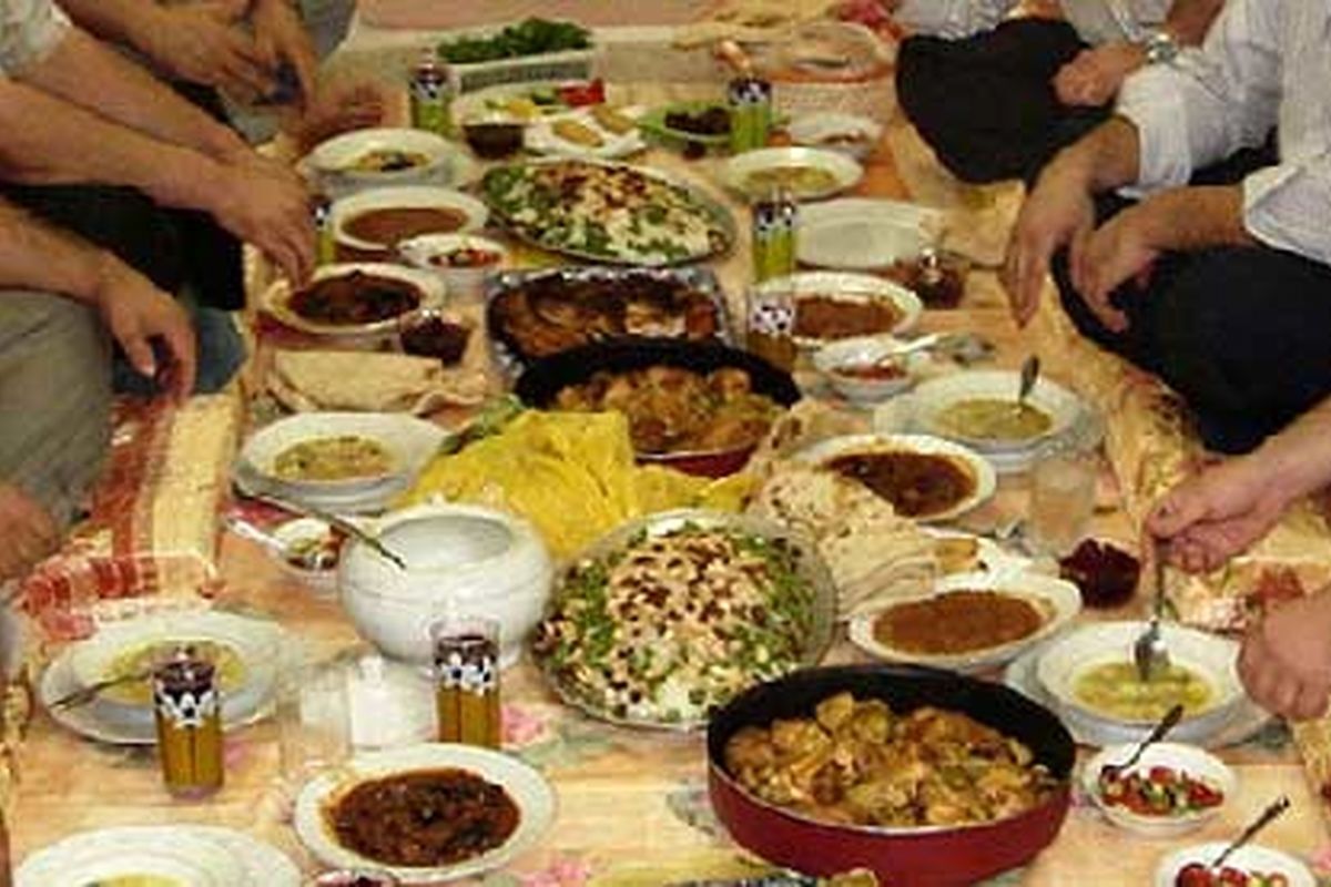 کمک ۴۰ میلیارد تومانی خیران برای تهیه غذای گرم در فارس