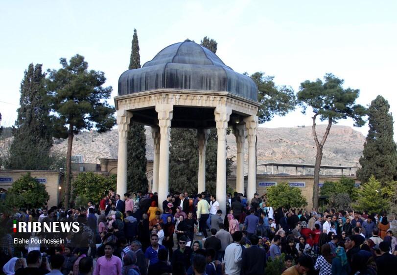 آرامگاه حافظ در صدر استقبال گردشگران نوروزی