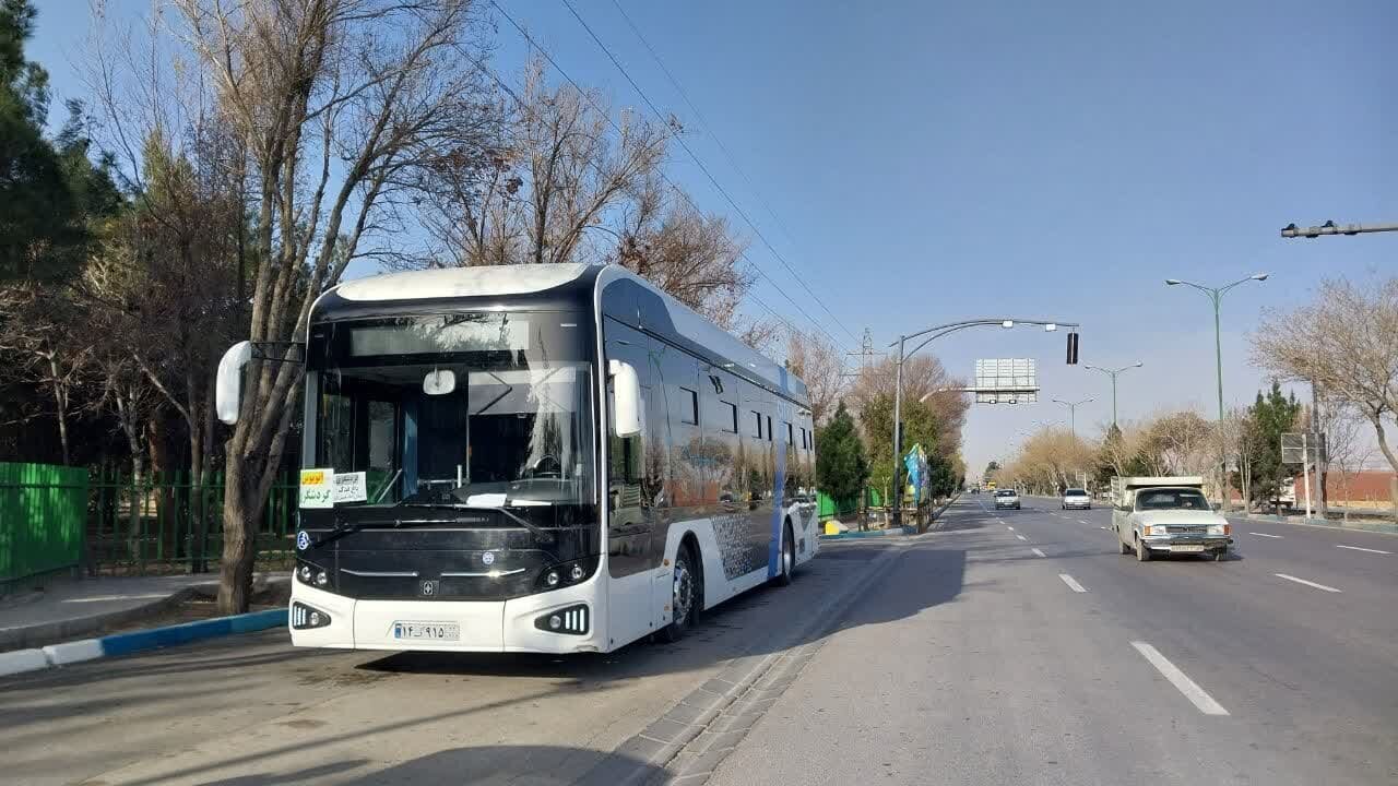 راه اندازی نخستین اتوبوس برقی گردشگری در اصفهان