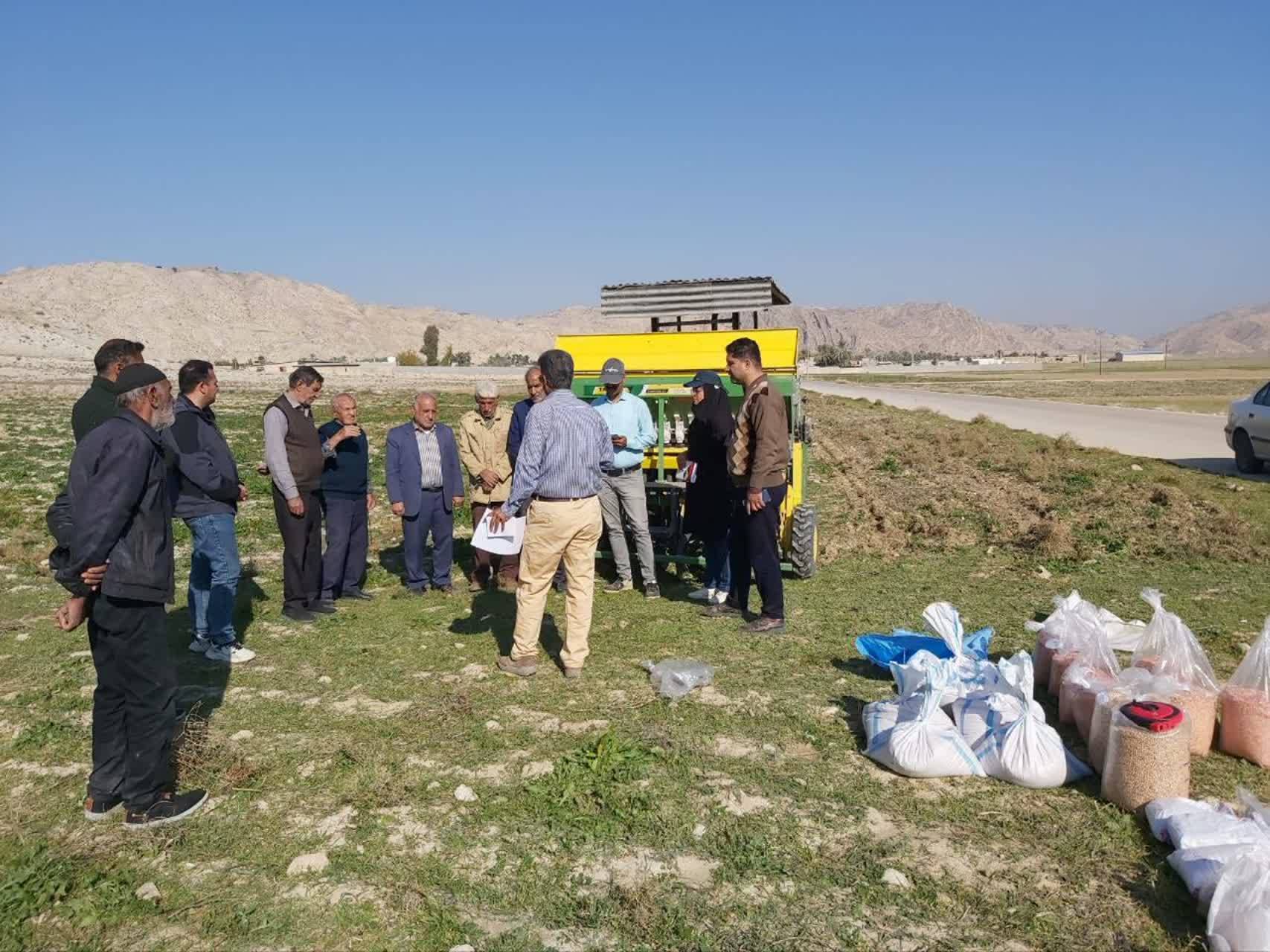 ایجاد پایگاه نوآوری طرح جهش تولید در کازرون