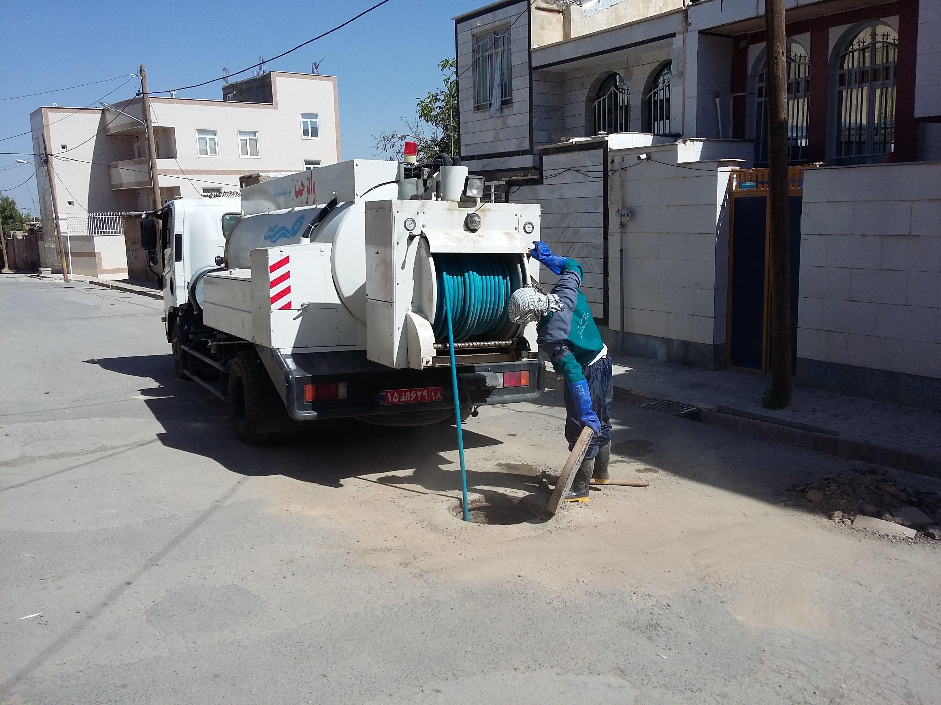 لایروبی بیش از ۱۰۰۰ کیلومتر شبکه جمع آوری فاضلاب در همدان