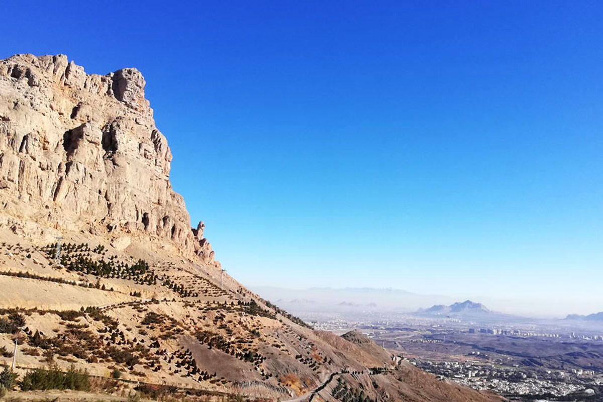 فوت یک نفر در باغملک در پی سقوط از کوه