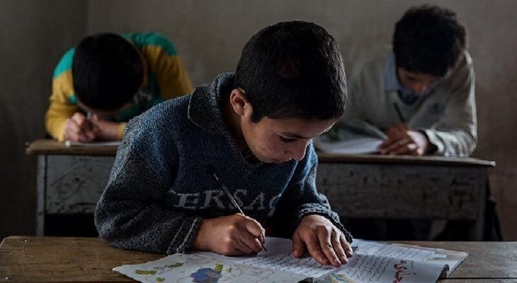 بازگشت ۷۷ دانش آموز بازمانده از تحصیل به مدرسه