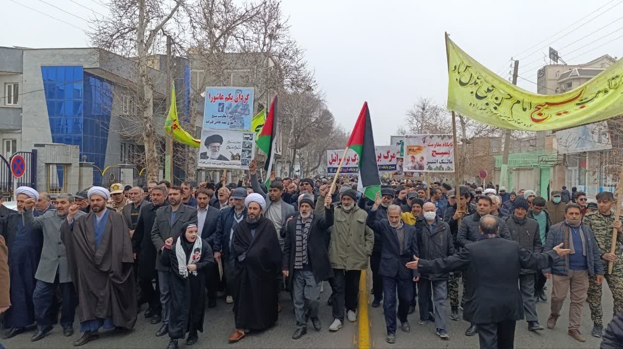 حضور مردم خوی در راهپیمای جمعه نصر