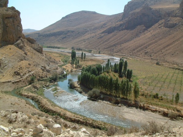 لایروبی بیش از ۴۸ کیلومتر از مجاری آب‌های سطحی آذربایجان غربی