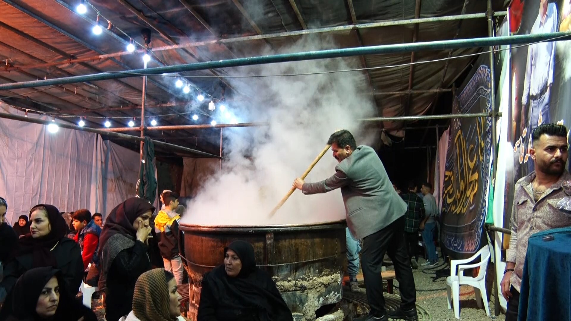 پخت سمنوی نذری در کاشان