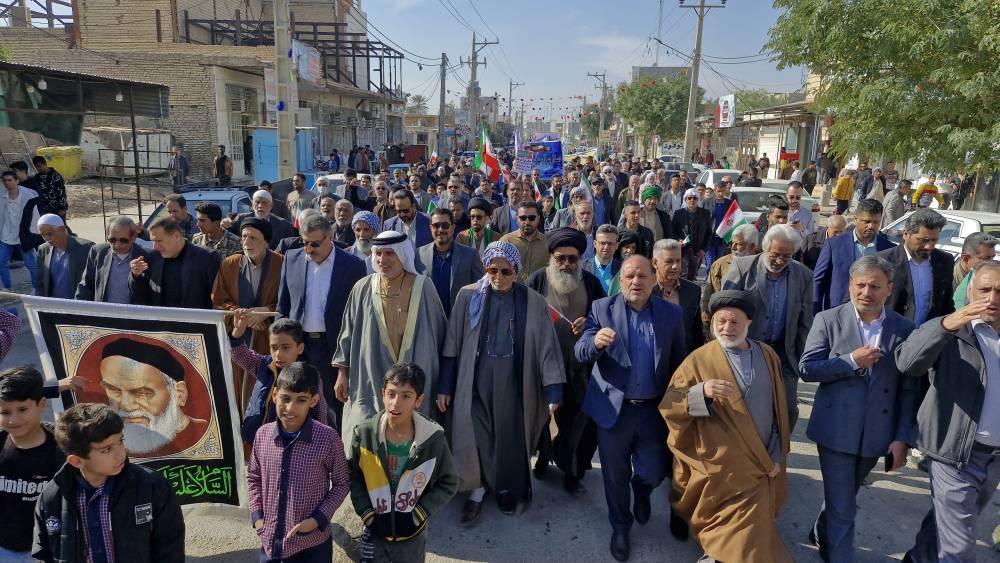 حضور روستا نشینان آبادان و خرمشهر در جشن پیروزی انقلاب