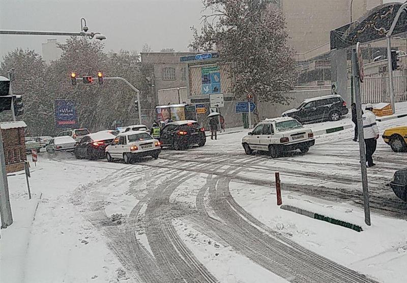 بارش متناوب برف و باران و وزش باد در آذربایجان‌ غربی