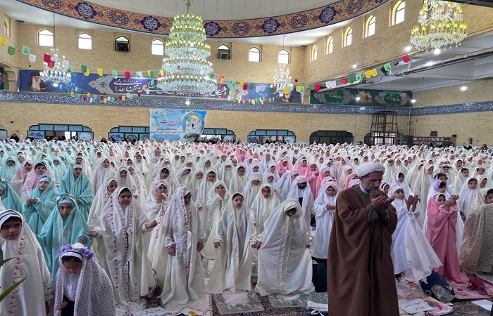 هزار و ۴۰۰ دانش‌آموز قزوینی بهار بندگی را جشن گرفتند