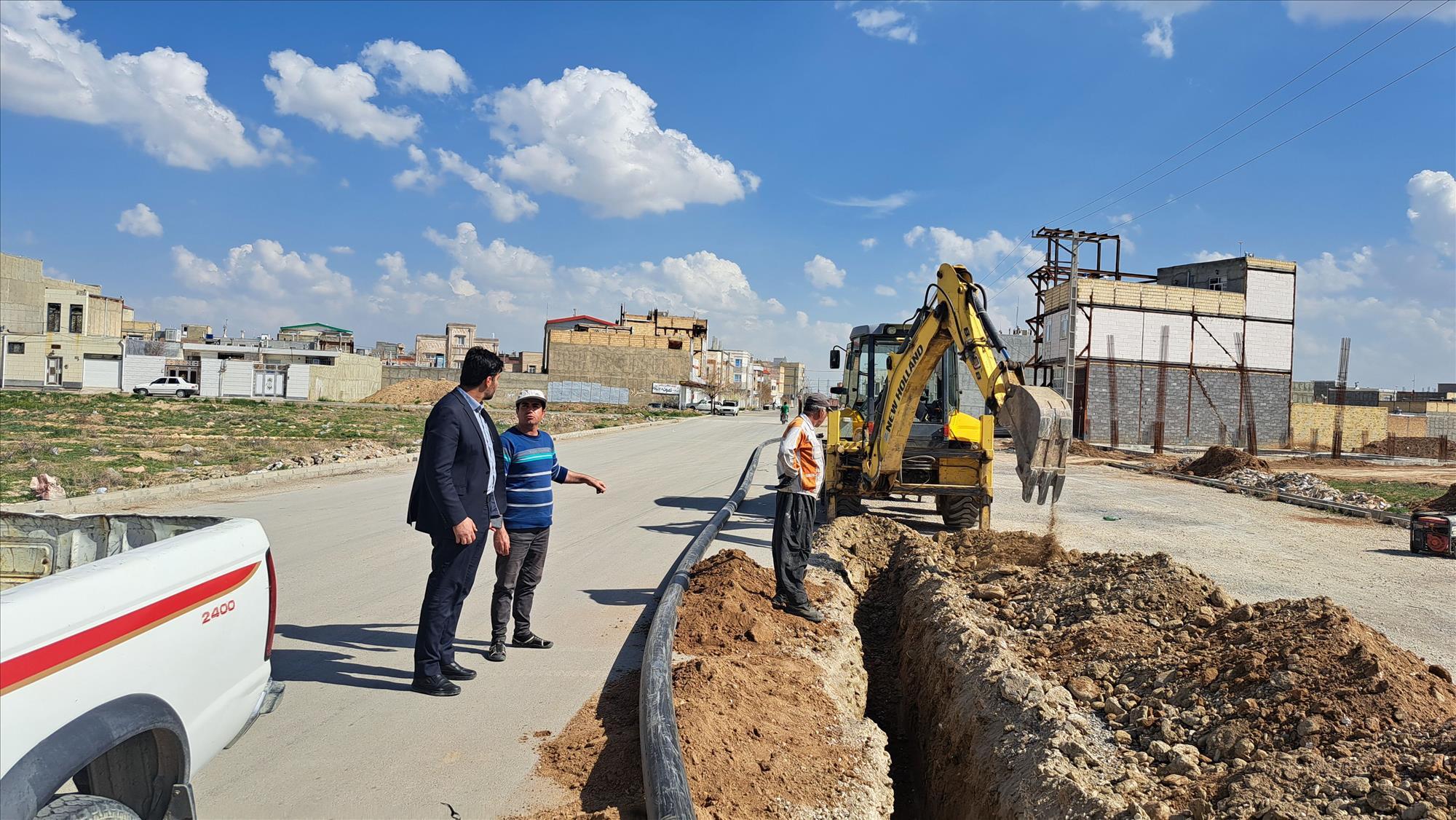 آغاز عملیات توسعه ۶۰۰ متر شبکه آب شهر کبودراهنگ