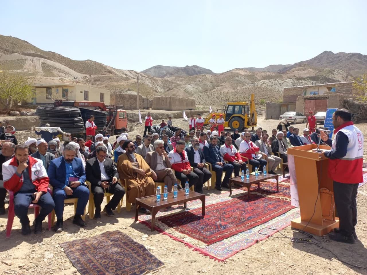 آغاز عملیات آبرسانی به 6 روستای شهرستان درمیان