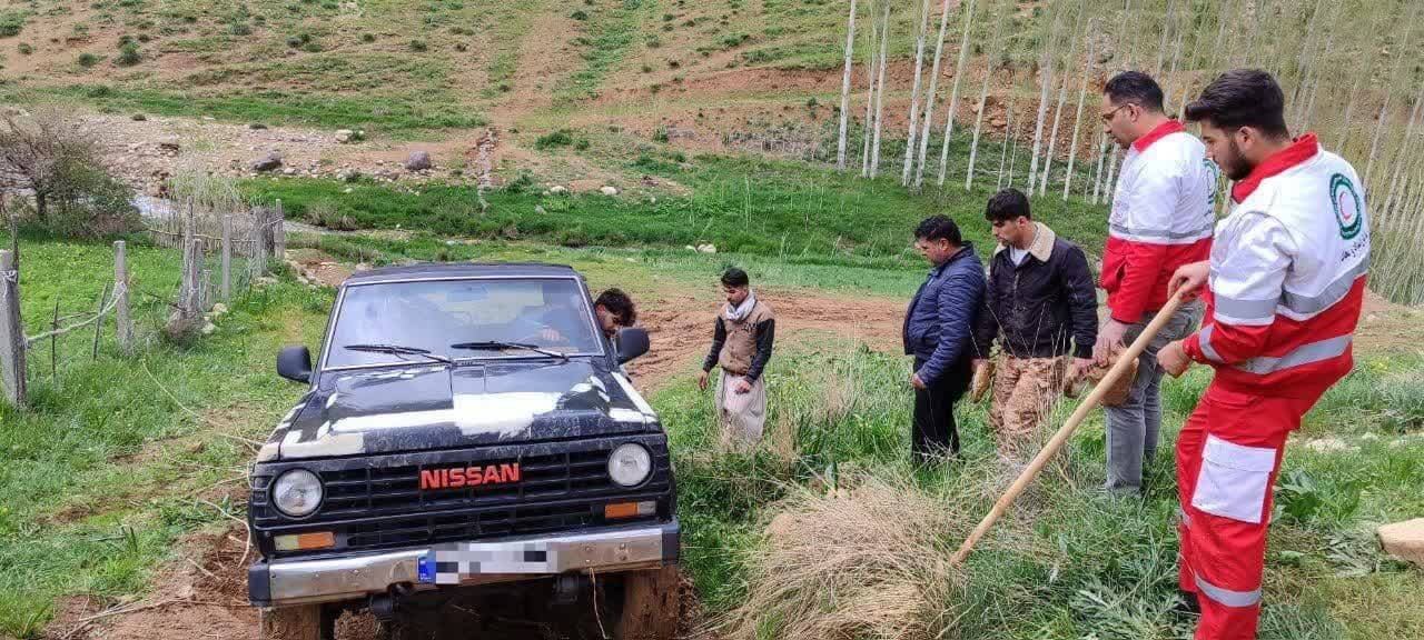 نجات جان چهار مفقودی در ارتفاعات اوچ دره شاهین دژ