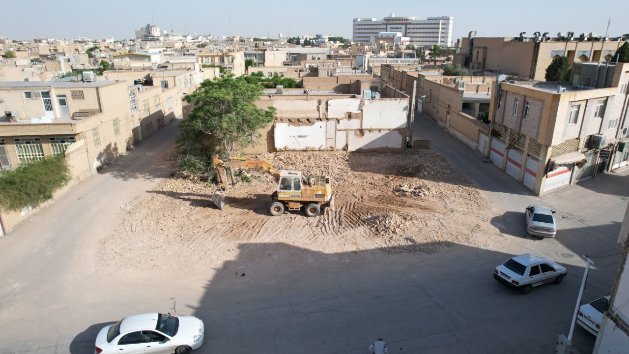 فاز ۲ تملک و آزادسازی خیابان شهید نقیب زاده آغاز شد