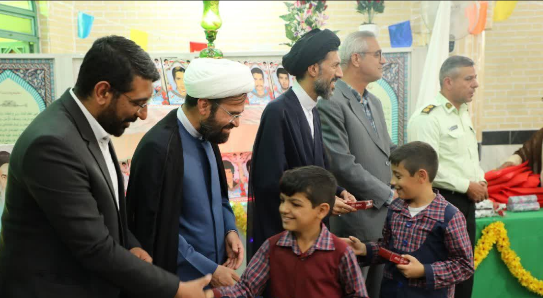 تجلیل از مروجین فرهنگ نماز در مدارس روستای ترک آباد