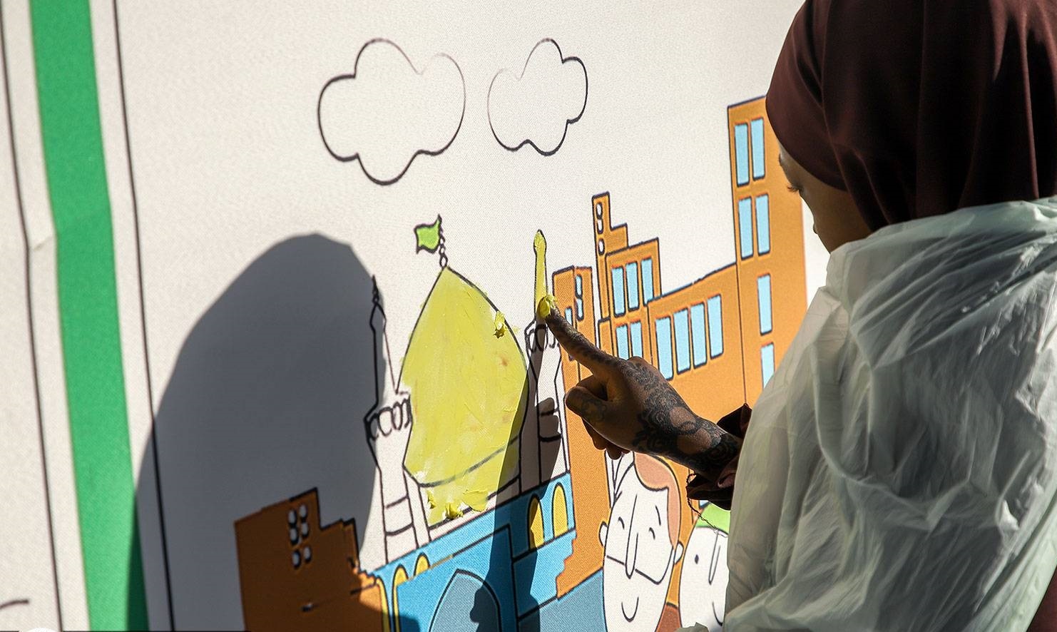 کارگاه نقاشی و رنگ آمیزی کودکان جهان اسلام در حرم مطهر امام رضا(ع)