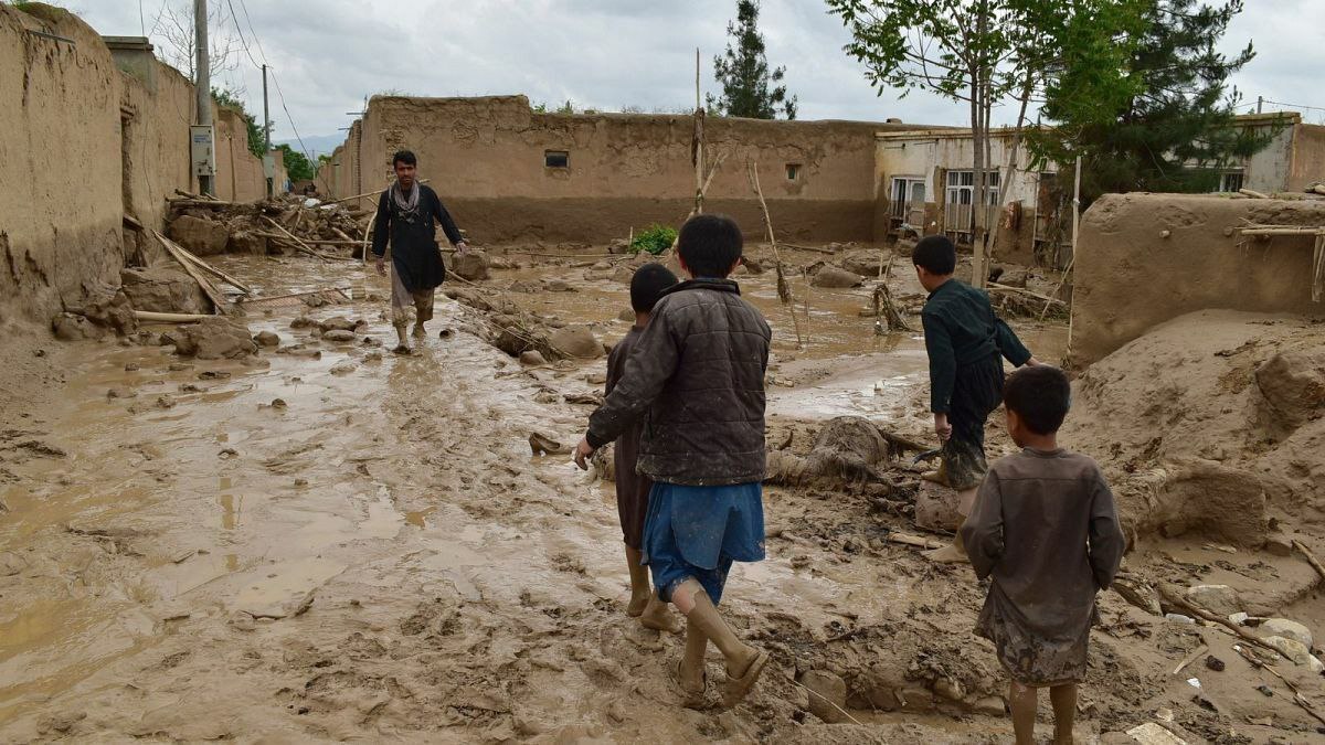 آواره شدن چهل هزار کودک افغان بر اثر سیل در بغلان افغانستان