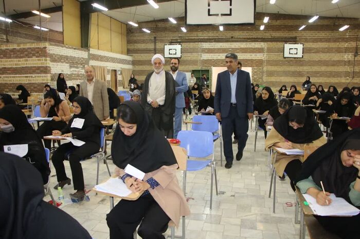 آزمون سردفتری اسناد رسمی استان امروز در کرمان